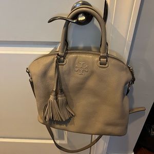 Gray Tory Burch authentic purse. Very good condition.